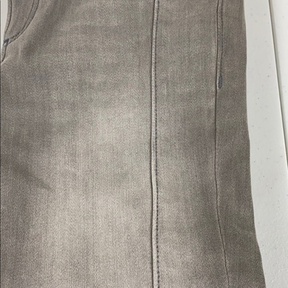 Express High Waisted Seamed Ankle Legging Jean - Picture 5 of 7